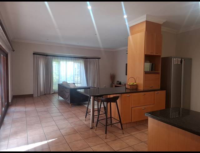 4 BEDROOM CLUSTER TO LET IN BRYANSTON